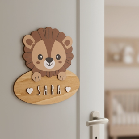 Placa Infantil de Madera Personalizada León | YELOCAI