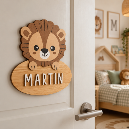 Placa Infantil de Madera Personalizada León | YELOCAI